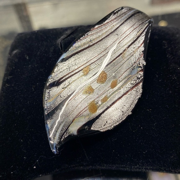 Glass pendant - Picture 1 of 4